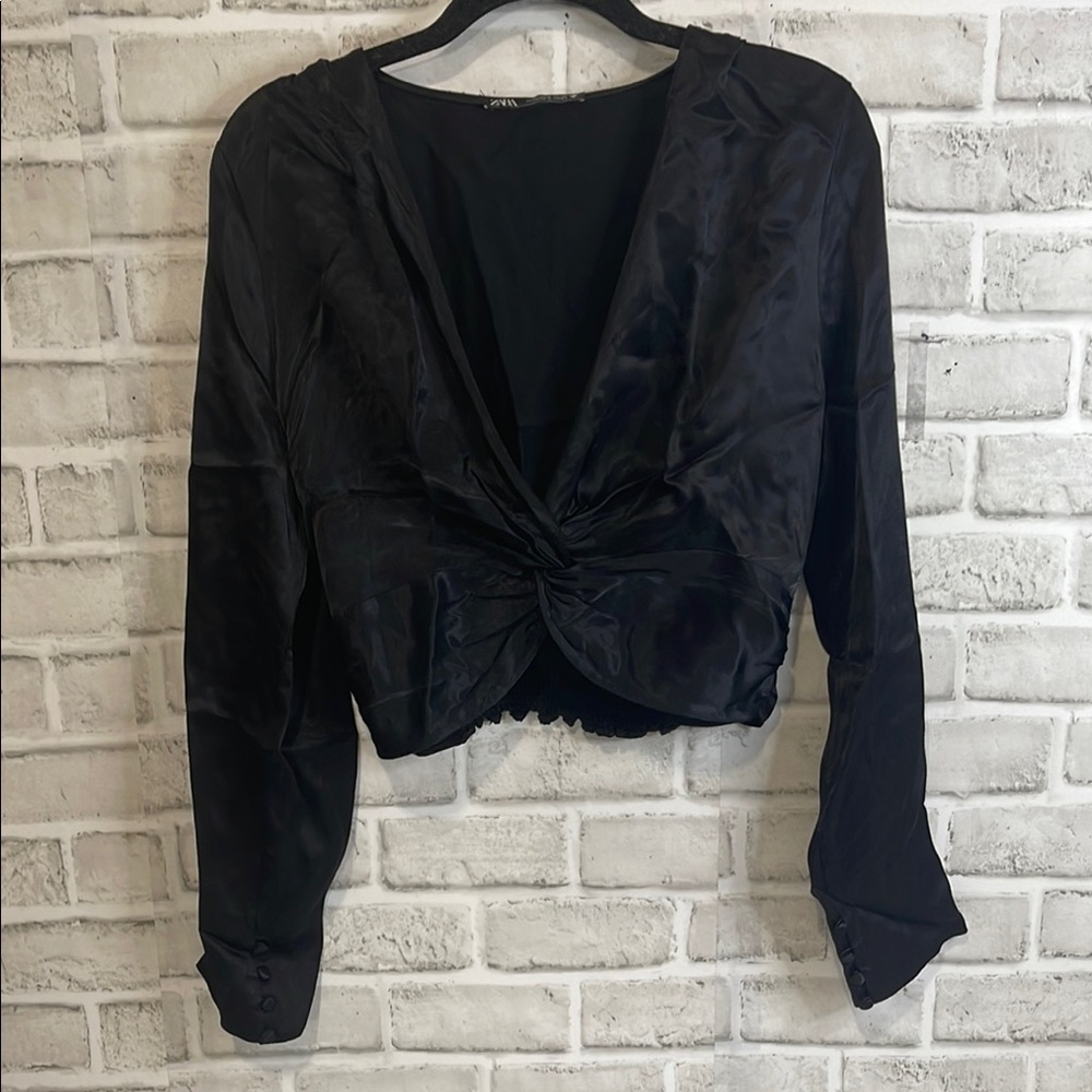 ✨Zara Black Satin Twist Front Blouse Size M✨